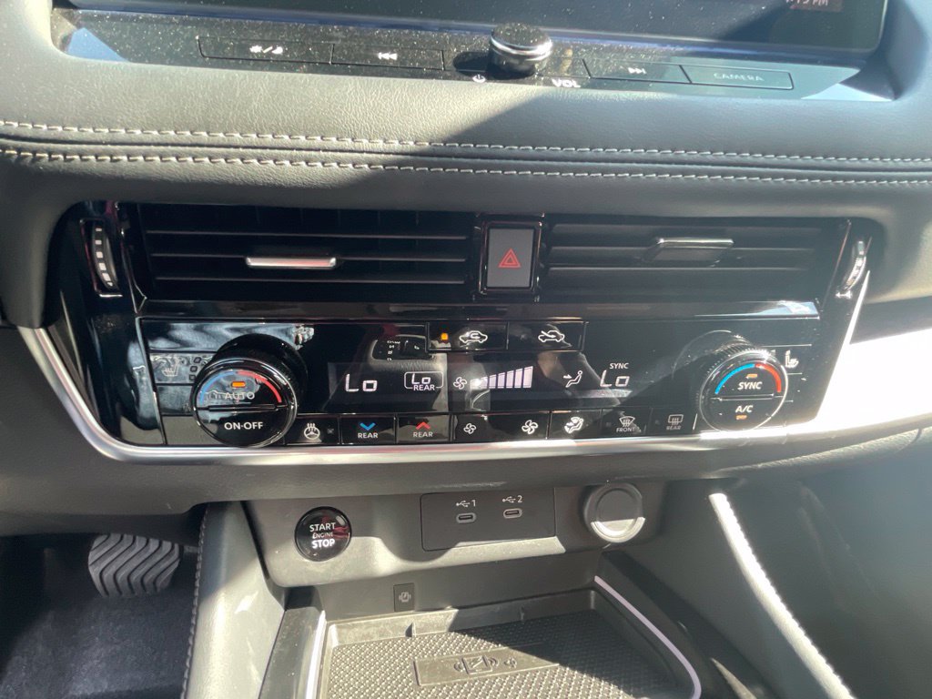 Used 2026 Nissan Rogue Platinum w/ Platinum Premium Package AWD/4WD image 22