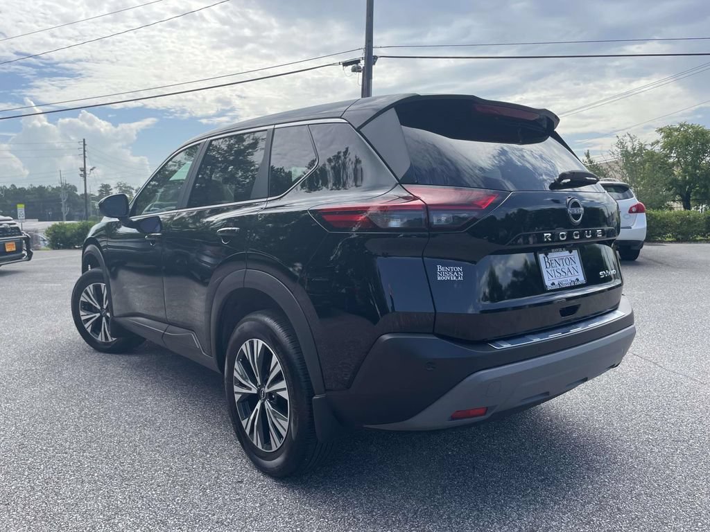 Used 2023 Nissan Rogue SV AWD/4WD image 5