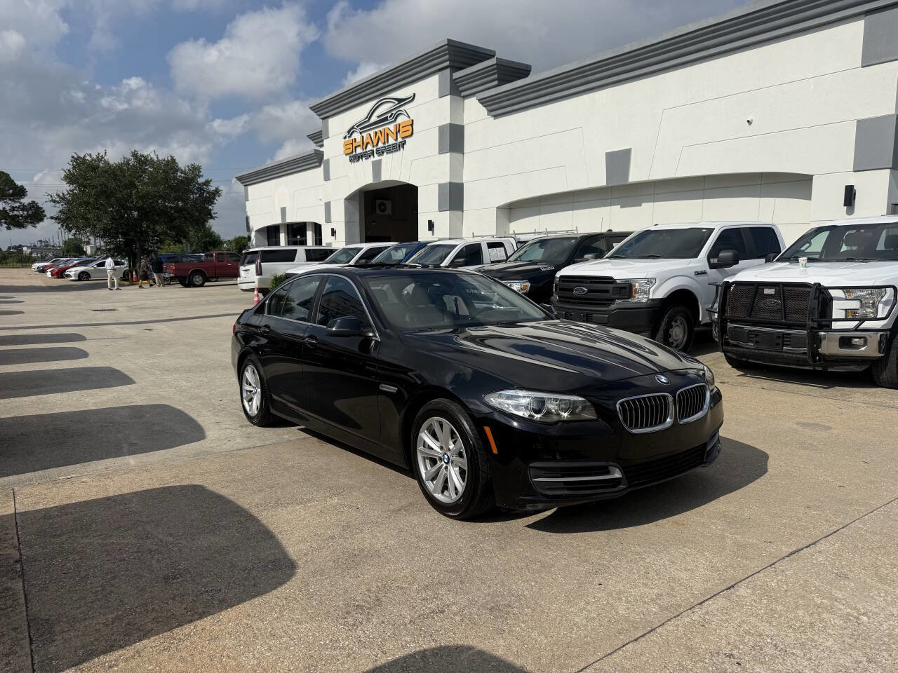 Used 2014 BMW 528i Sedan RWD image 2