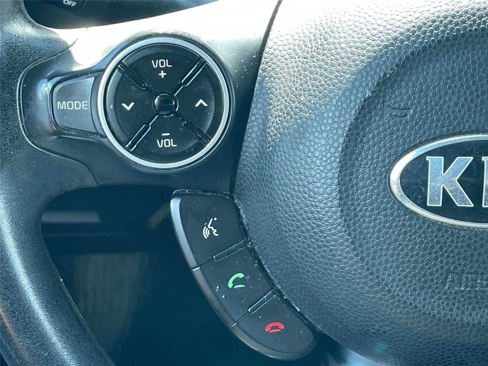 Used 2016 Kia Soul w/ Option Group 020 FWD image 18