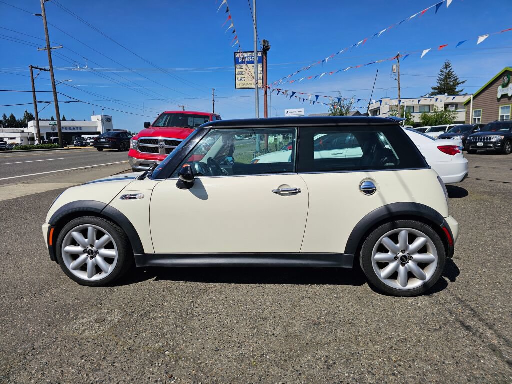 Used 2005 MINI Cooper S FWD image 4