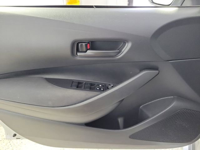 Used 2025 Toyota Corolla LE image 21