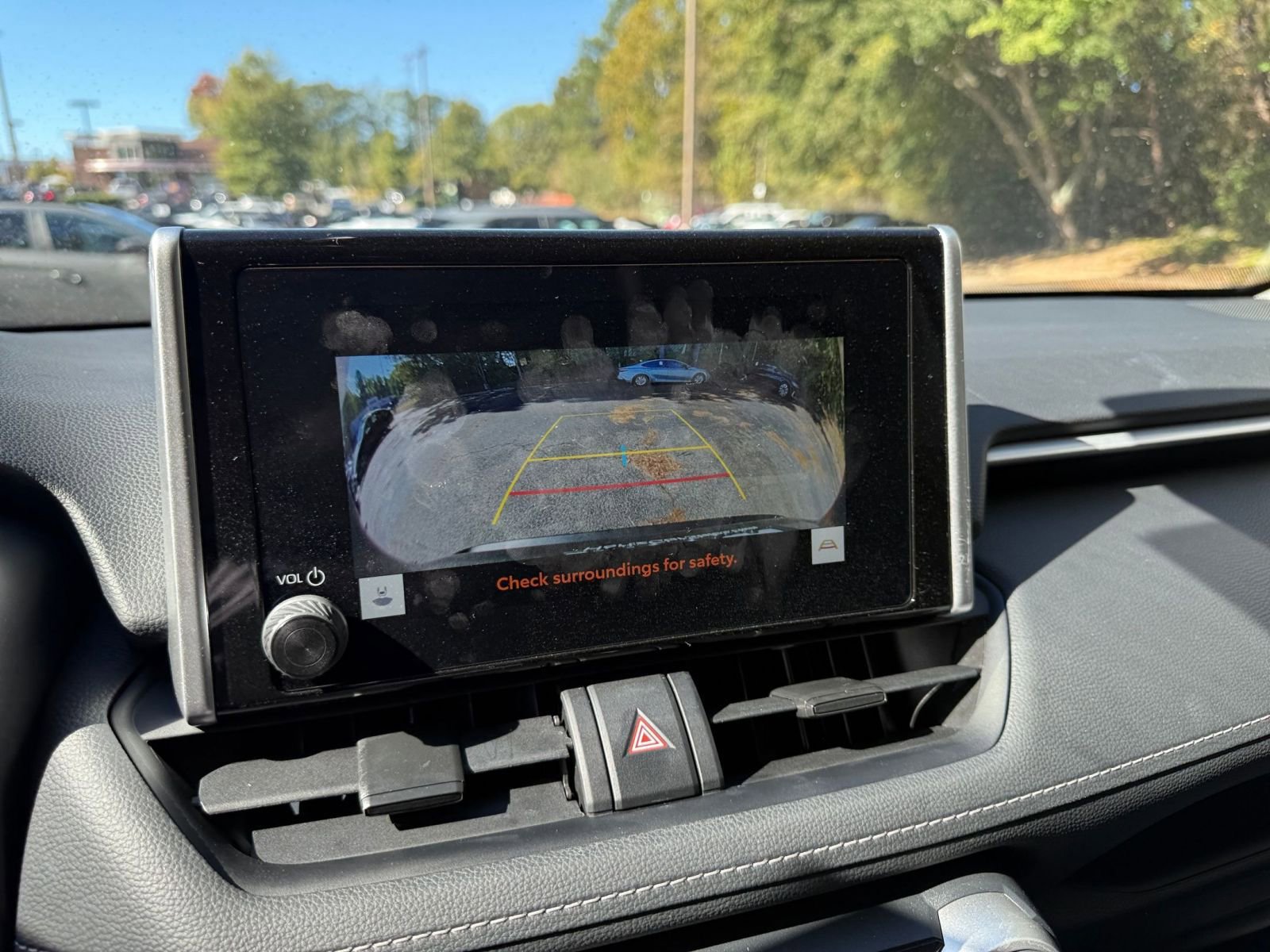 Used 2025 Toyota RAV4 XLE image 17