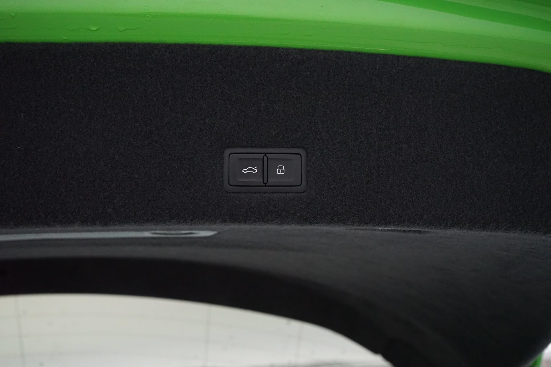 Used 2022 Lamborghini Urus AWD/4WD image 35