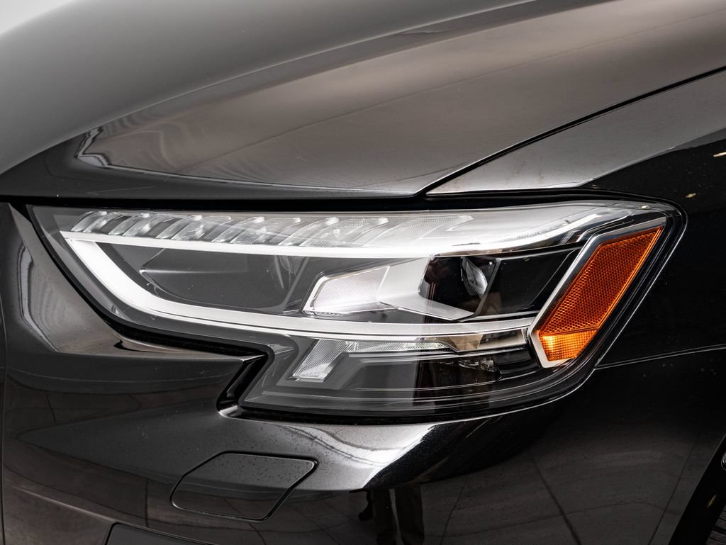 Certified 2025 Audi A8 L 3.0T w/ Executive Package AWD/4WD image 15