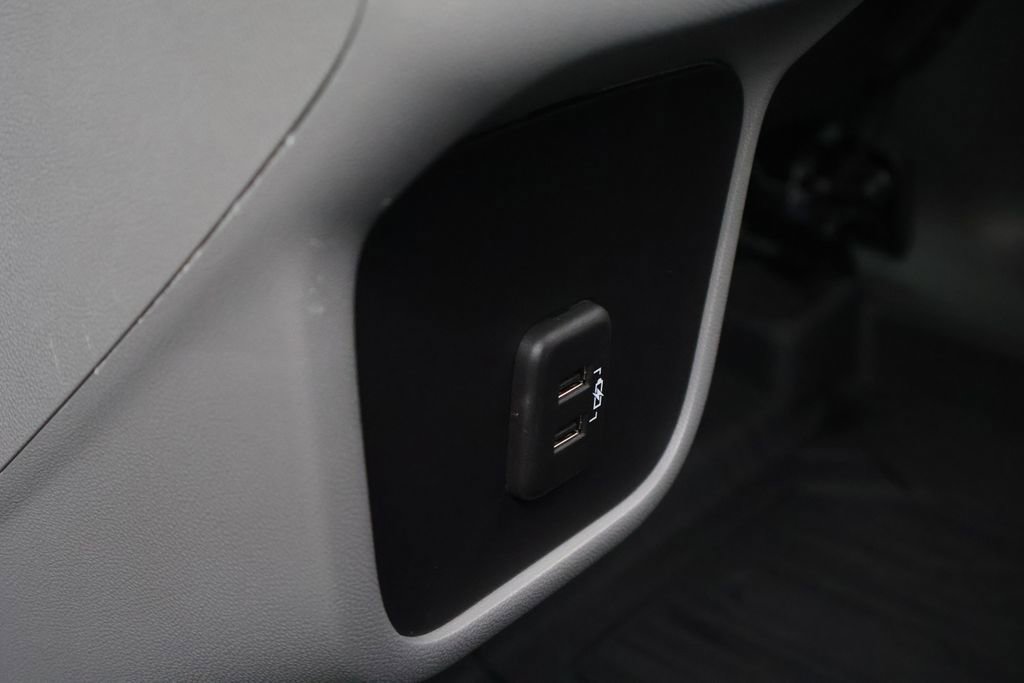 Used 2024 GMC Terrain SLT w/ LPO, Floor Liner Package image 44