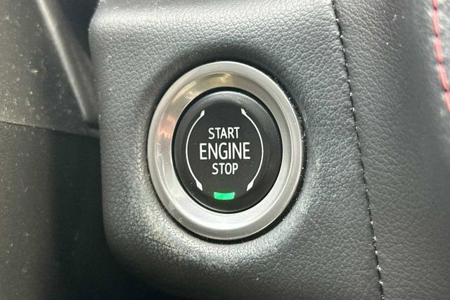 Used 2022 Chevrolet Suburban RST image 21