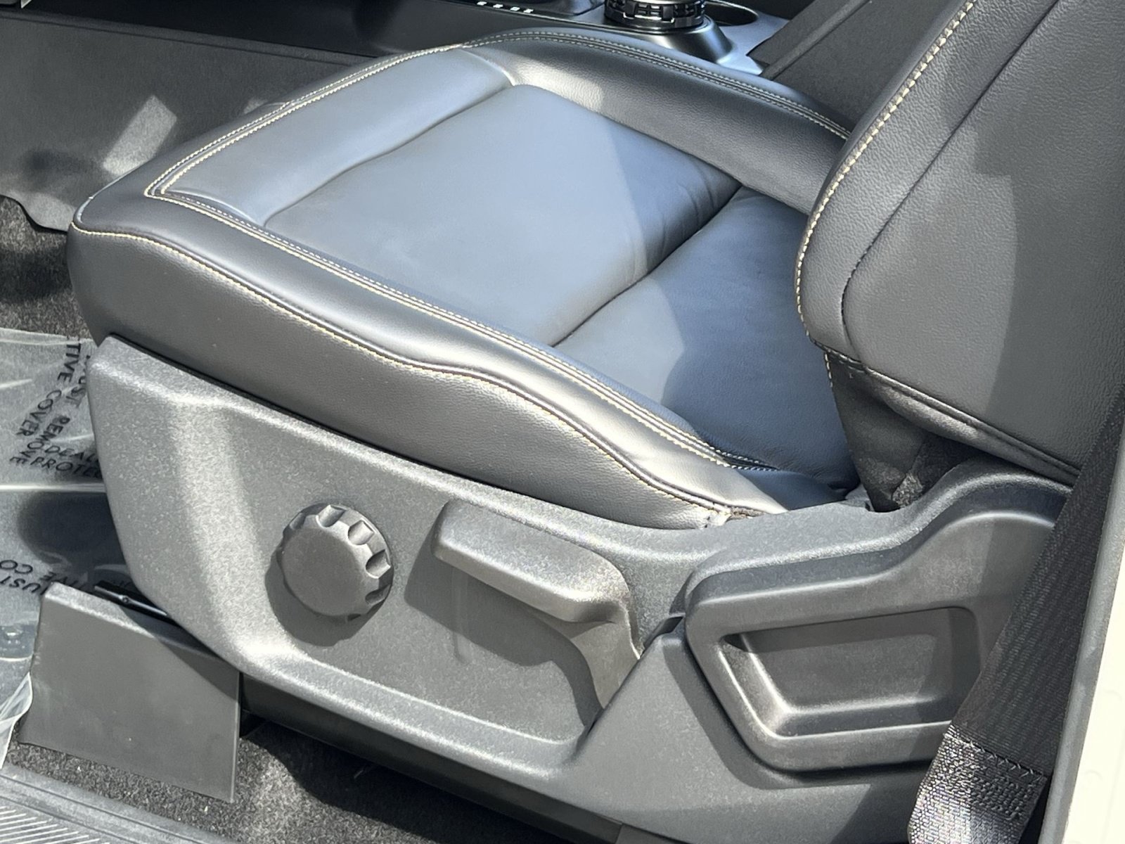 Used 2026 Ford Bronco Badlands AWD/4WD image 19