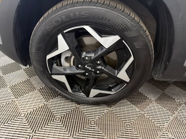 Certified 2025 Kia Seltos S AWD/4WD image 29