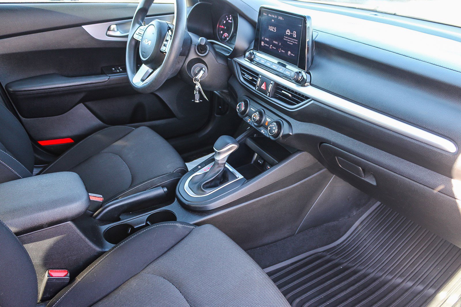 Used 2024 Kia Forte LX image 17