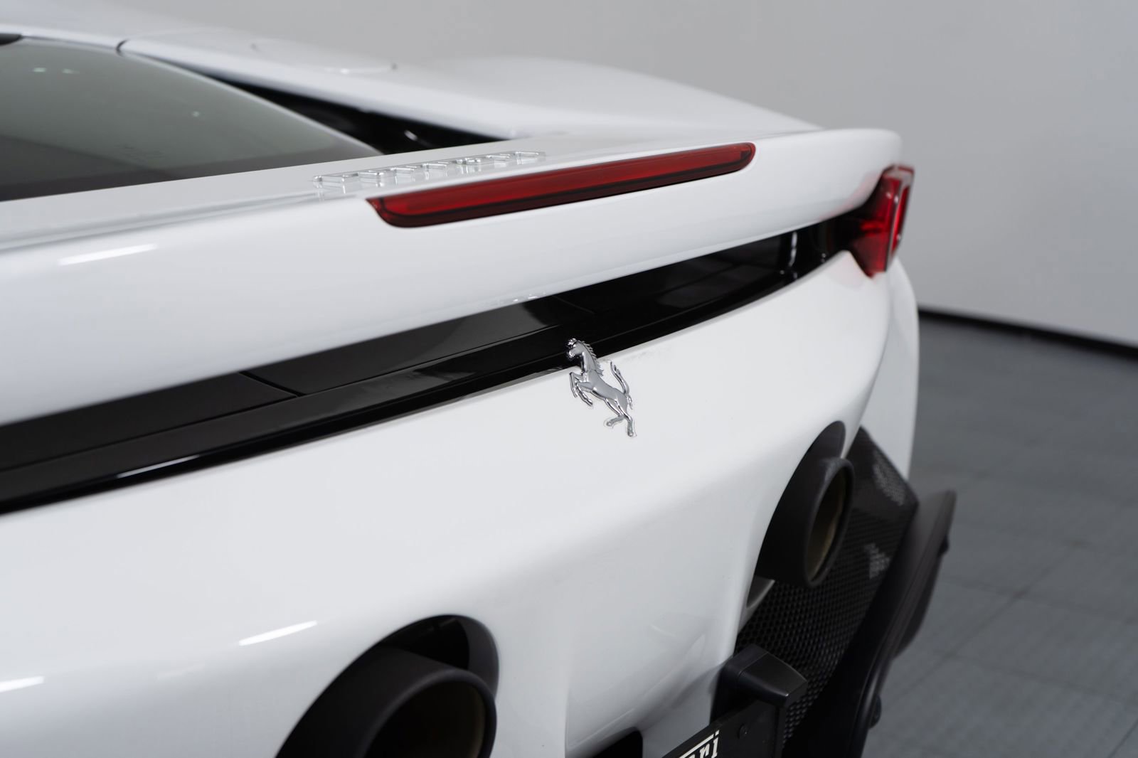 Certified 2024 Ferrari SF90 Spider AWD/4WD image 31