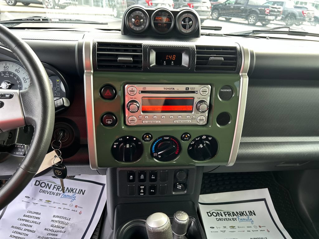 Used 2012 Toyota FJ Cruiser 4WD w/ Upgrade Pkg image 20