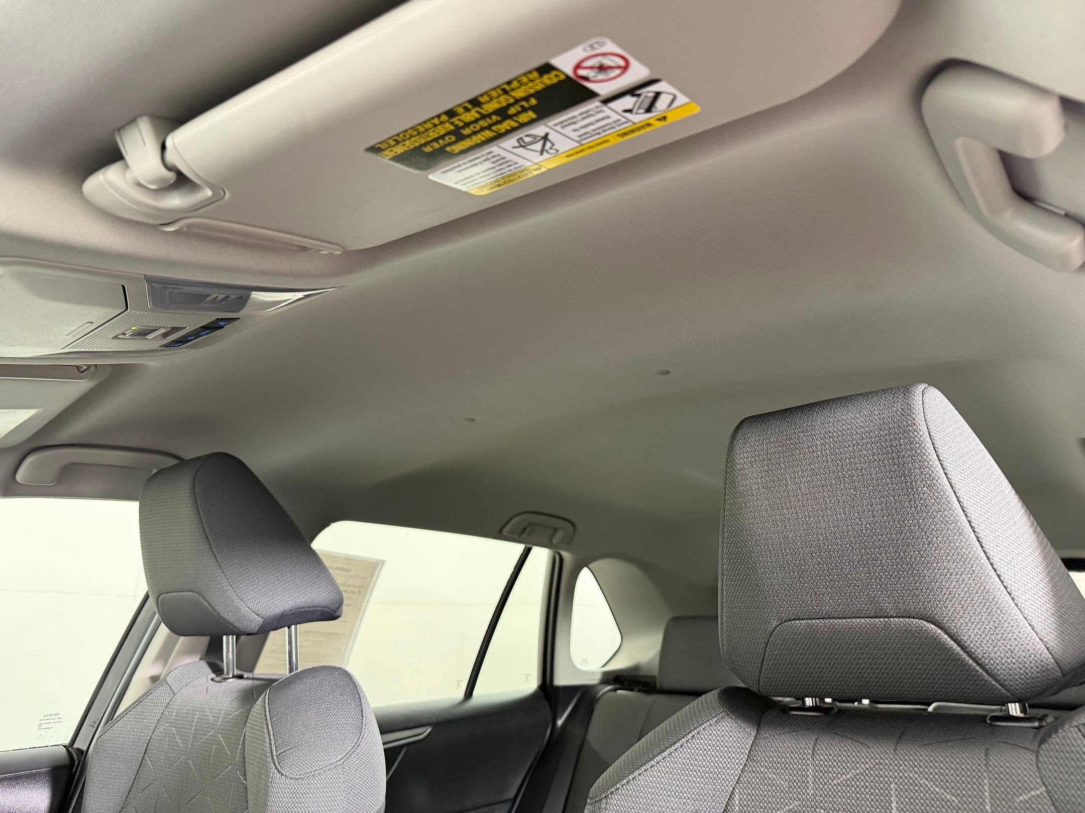 Used 2022 Toyota RAV4 XLE AWD/4WD image 26