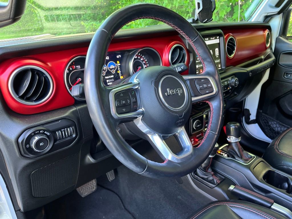 Used 2022 Jeep Wrangler Rubicon w/ Cold Weather Group AWD/4WD image 2