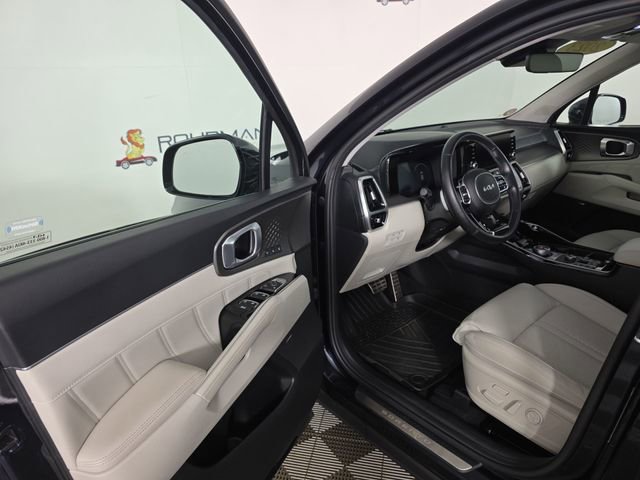 Used 2023 Kia Sorento SX Prestige image 18