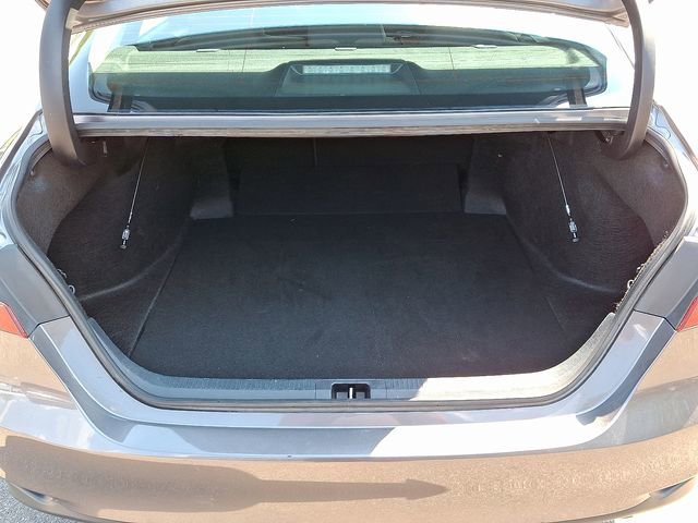 Used 2024 Toyota Camry LE image 32