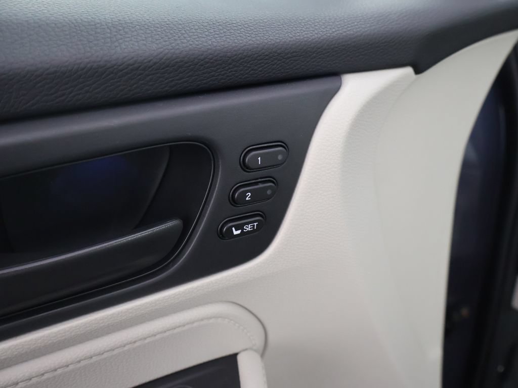 Certified 2026 Honda Odyssey EX-L image 41