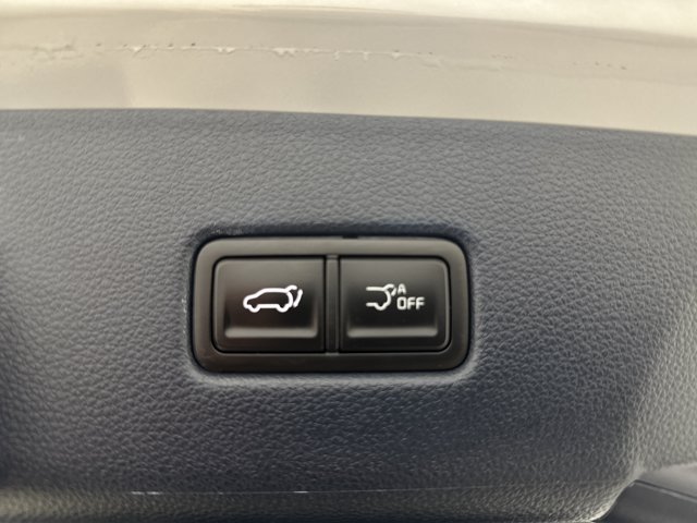 Certified 2025 Kia Carnival SX Prestige FWD image 33