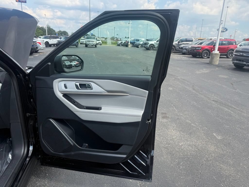 New 2026 Ford Explorer Active w/ Active Comfort Package AWD/4WD image 59