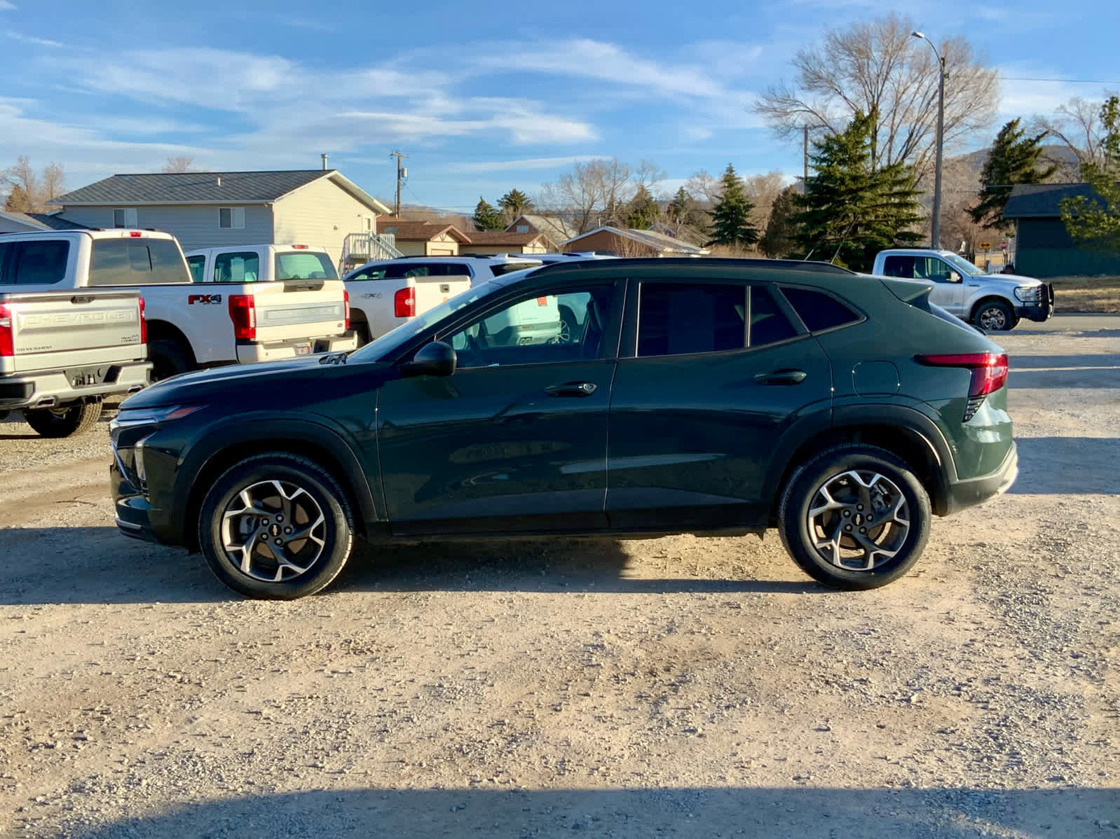Certified 2025 Chevrolet Trax LT w/ Driver Confidence Package image 2