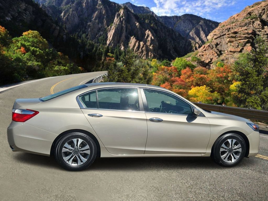Used 2013 Honda Accord LX image 2