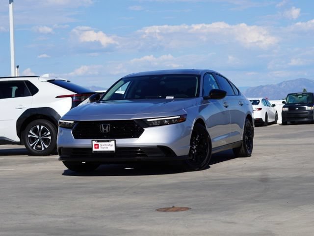 Used 2025 Honda Accord SE image 3