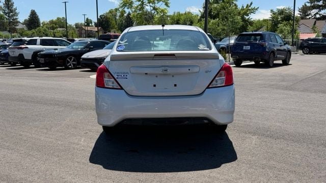 Used 2018 Nissan Versa SV FWD image 3