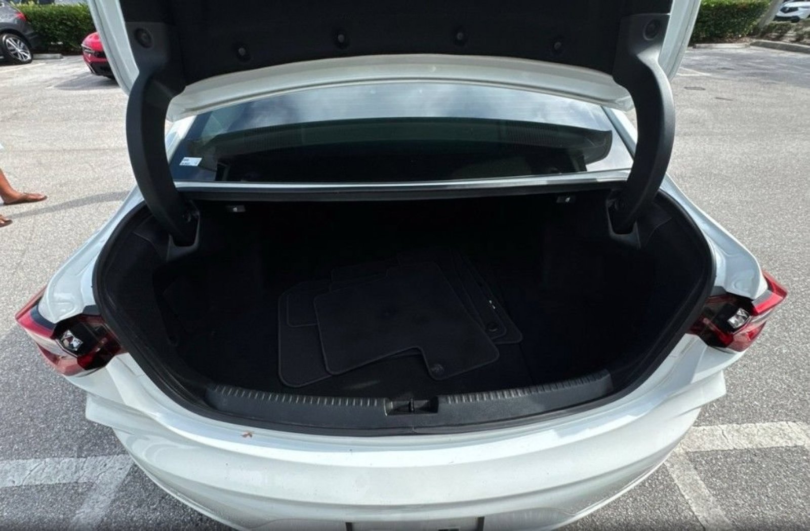 Used 2023 Acura TLX FWD image 15
