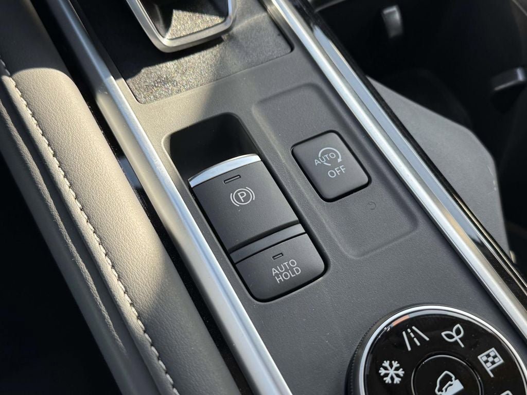 New 2026 Nissan Pathfinder SL AWD/4WD image 16