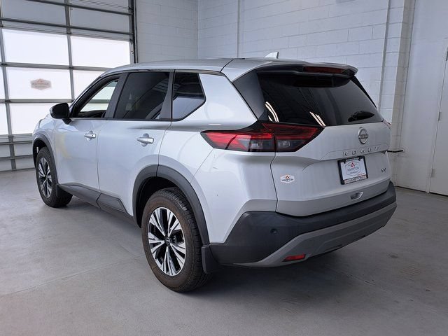 Used 2023 Nissan Rogue SV FWD image 7