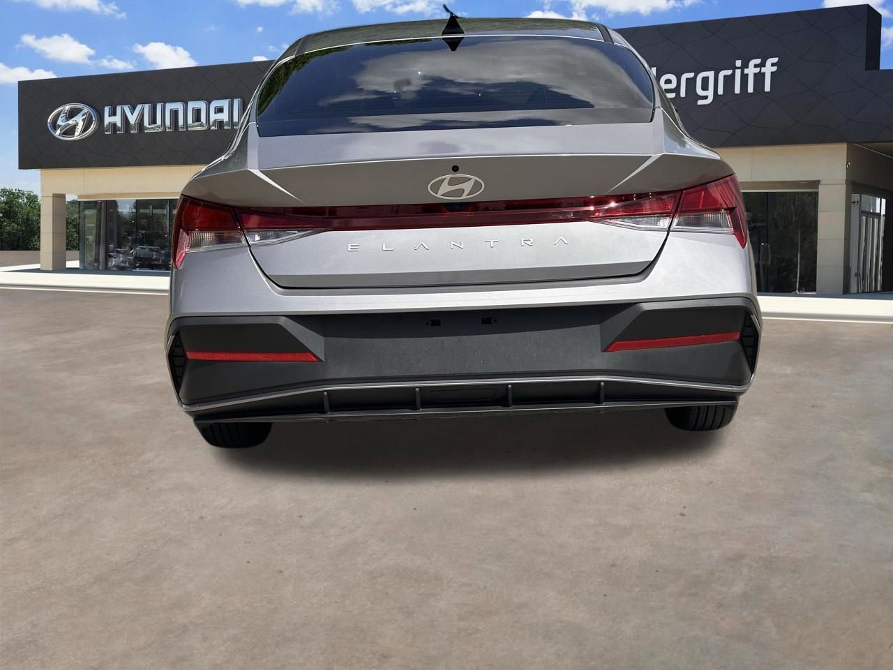 Certified 2026 Hyundai Elantra SE FWD image 15