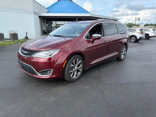 Used 2019 Chrysler Pacifica Limited w/ Tire & Wheel Group FWD image 25