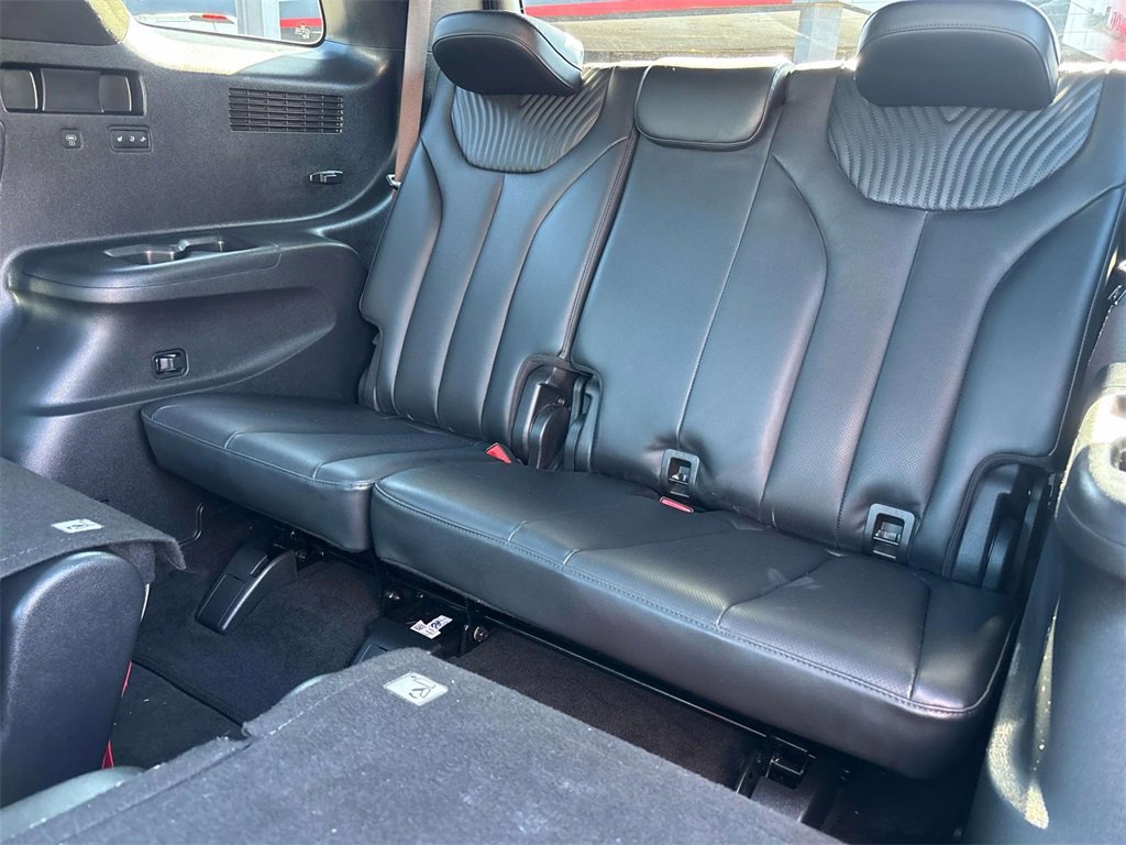 Used 2024 Hyundai Palisade Calligraphy image 12