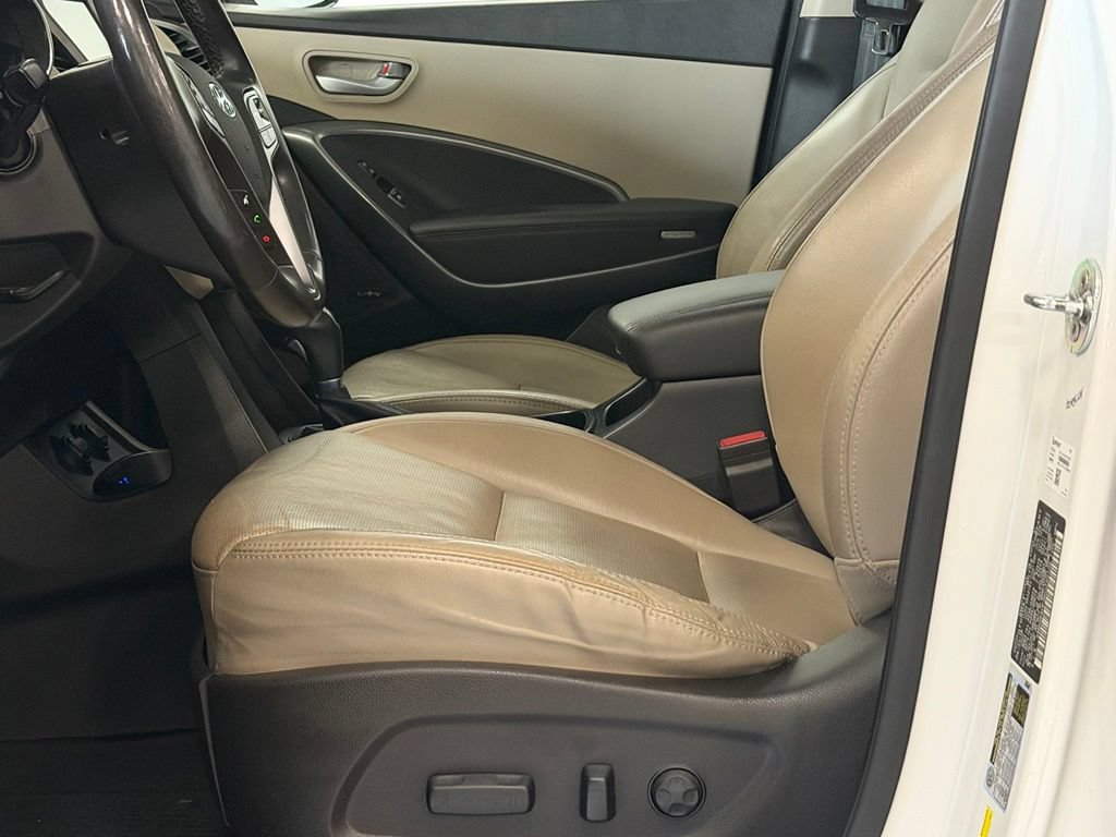 Used 2019 Hyundai Santa Fe XL FWD image 11