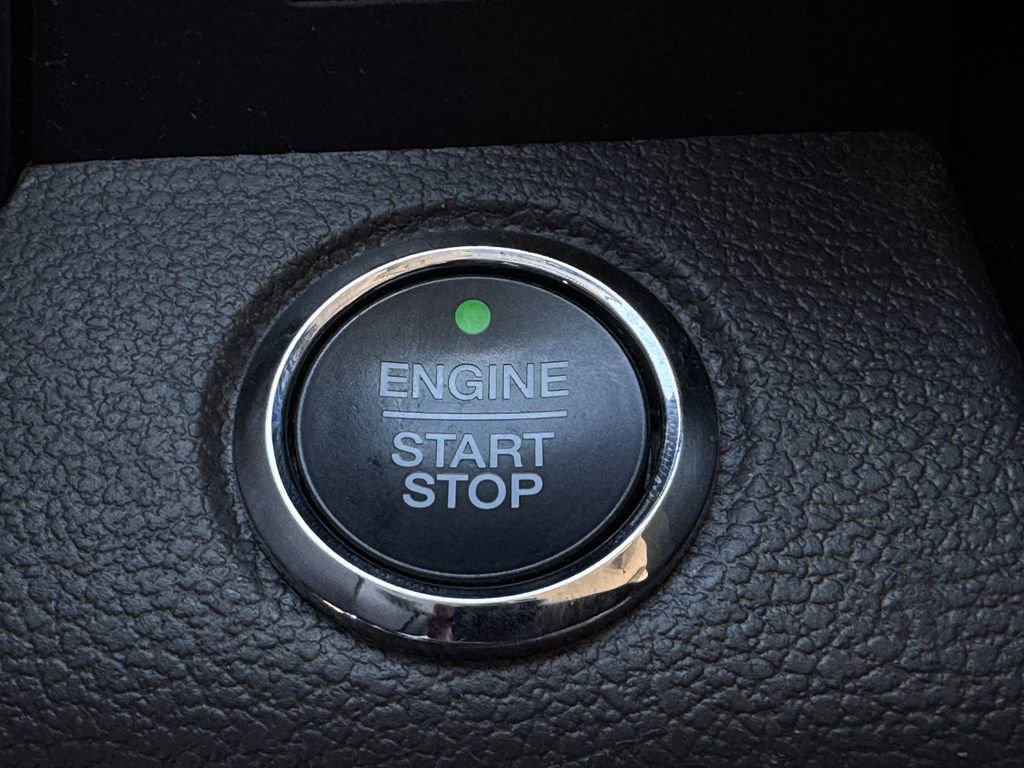 Used 2021 Ford Expedition Max XLT image 22