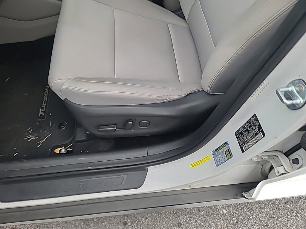 Used 2018 Hyundai Tucson SEL image 12