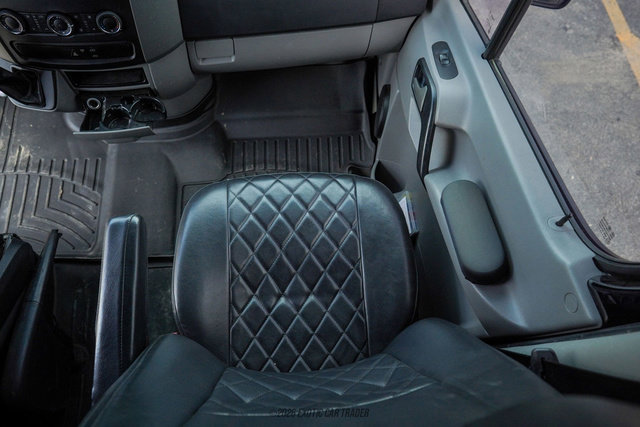 Used 2012 Mercedes-Benz Sprinter 3500 image 35