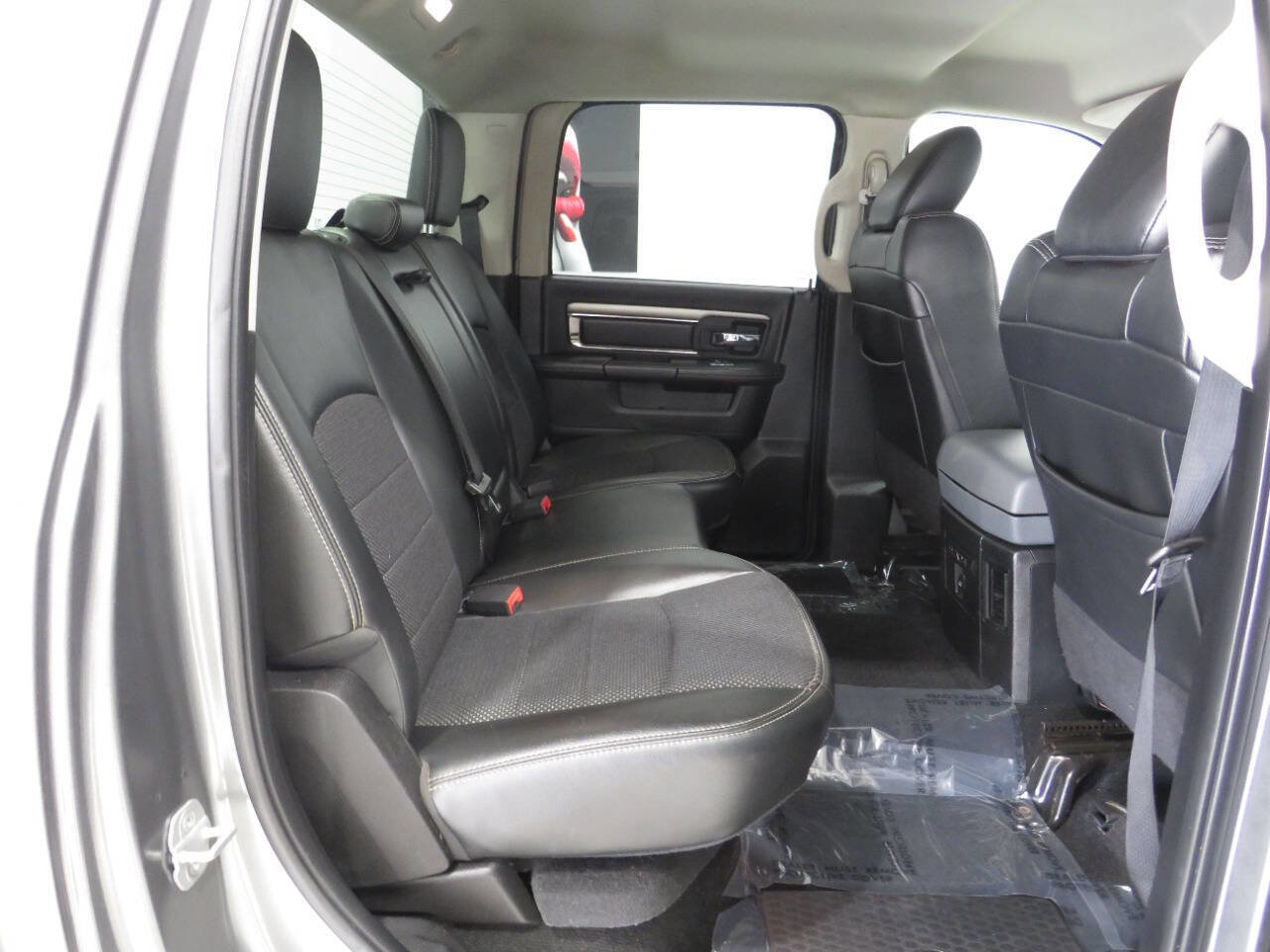 Used 2013 RAM 1500 Sport w/ Remote Start & Security Group RWD image 10