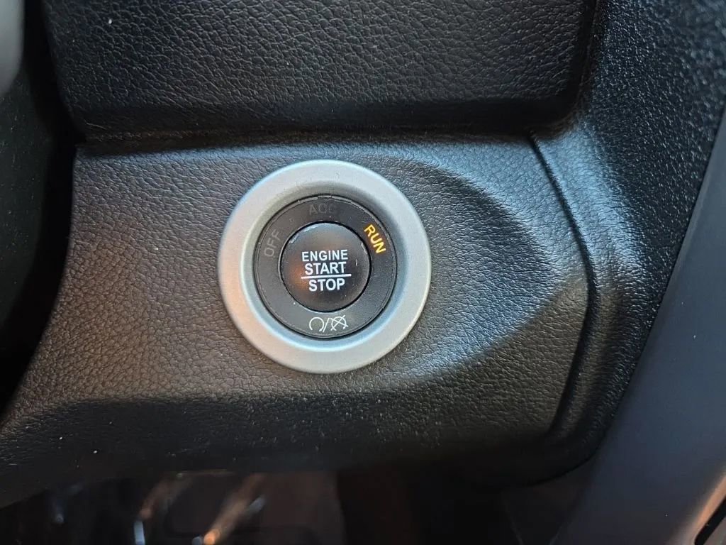 Used 2018 RAM 2500 Limited AWD/4WD image 33
