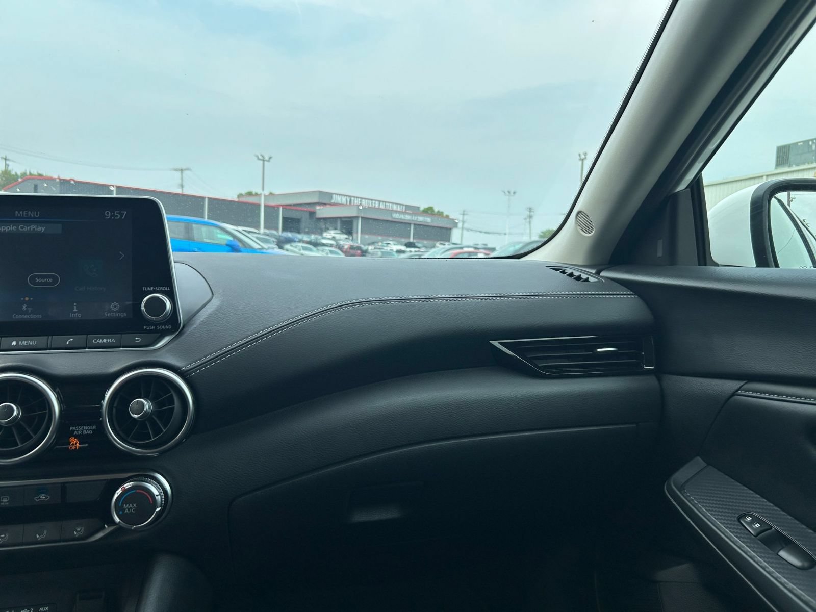 Used 2025 Nissan Sentra SV FWD image 30