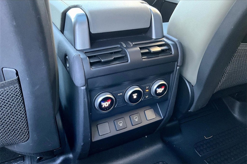 Used 2023 Land Rover Defender 110 S image 10