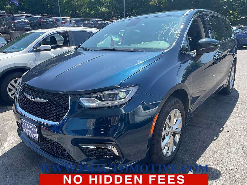 Used 2023 Chrysler Pacifica Touring-L