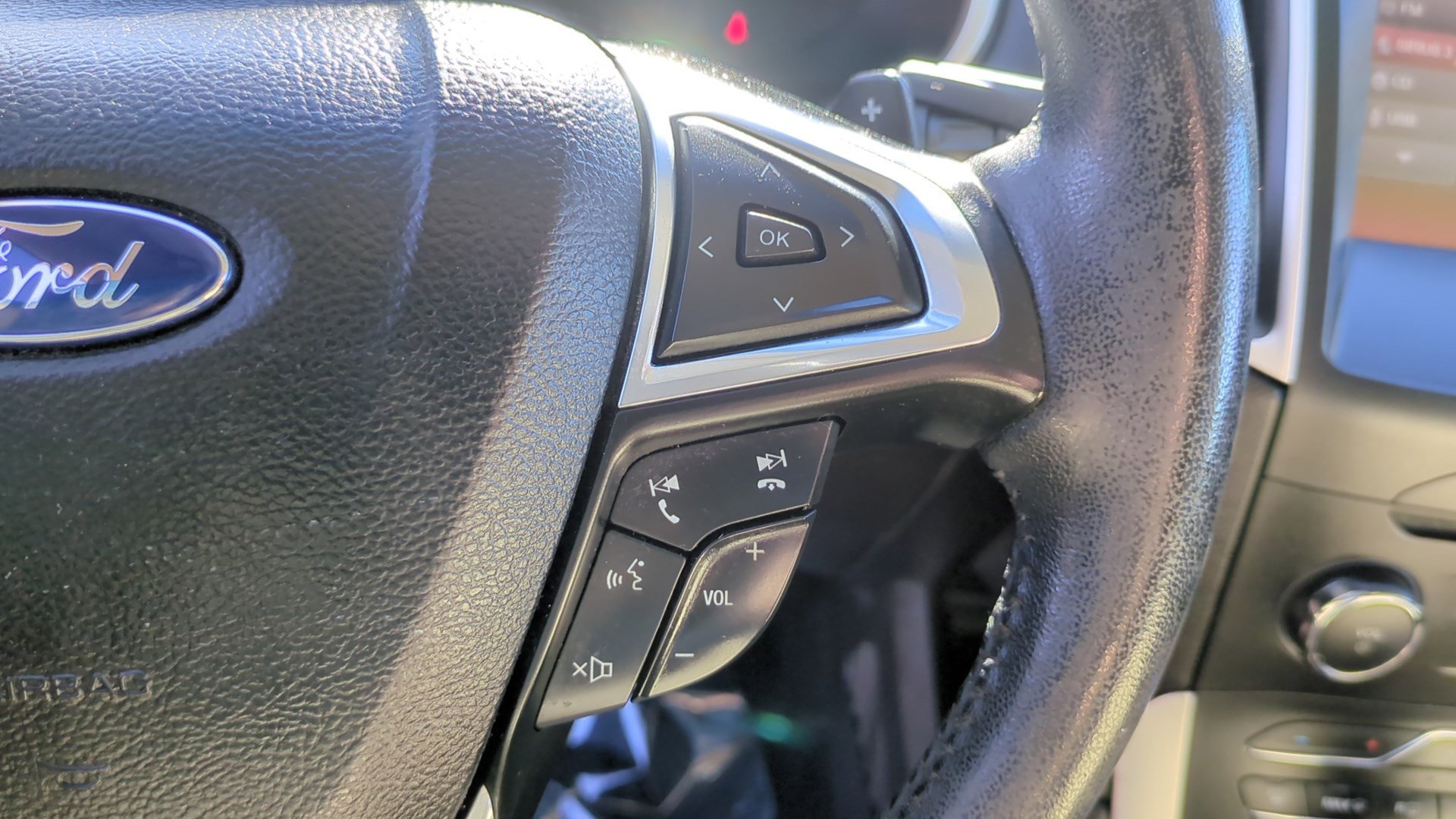 Used 2015 Ford Edge SEL w/ Equipment Group 201A image 18