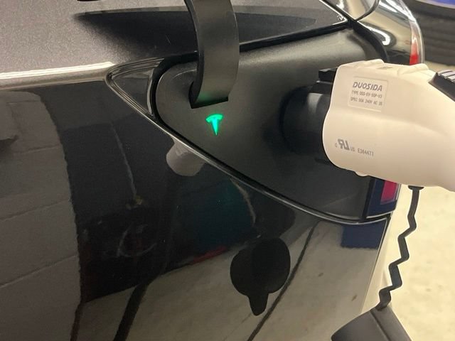 Used 2024 Tesla Model 3 Standard Range RWD image 26