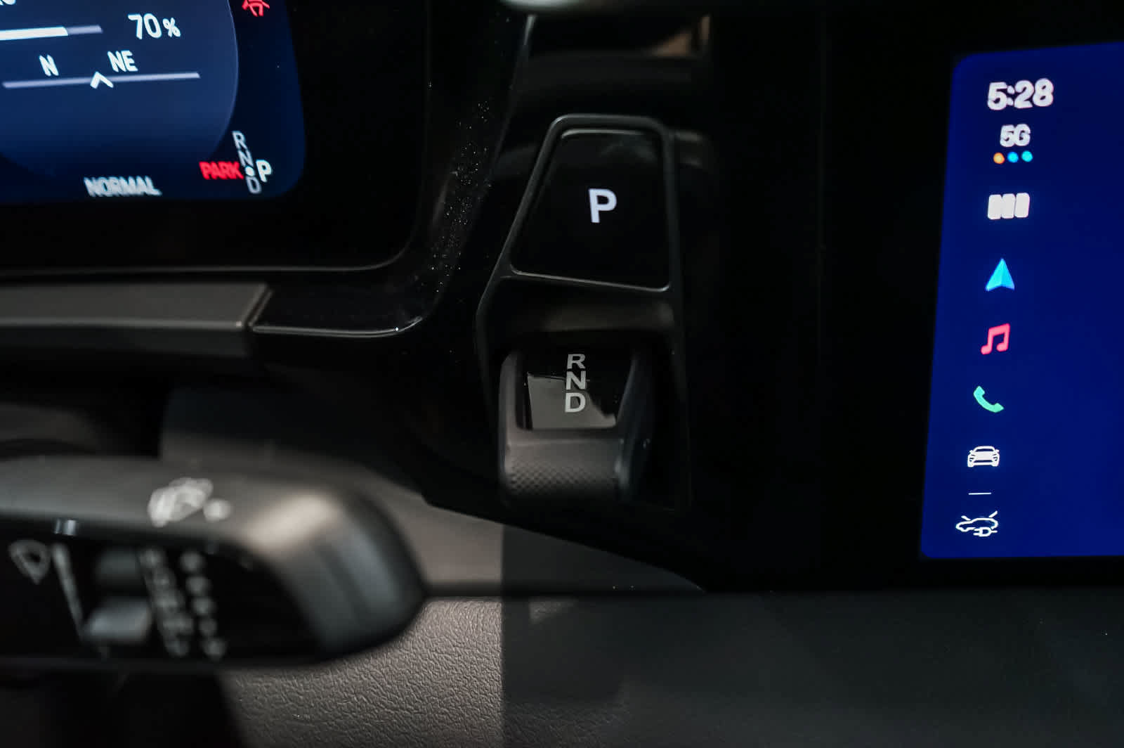 Certified 2026 Porsche Macan Electric RWD image 25