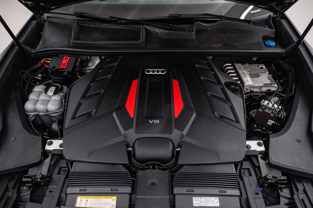 Used 2021 Audi SQ8 Premium Plus w/ SQ8 Black Optic Package AWD/4WD image 29