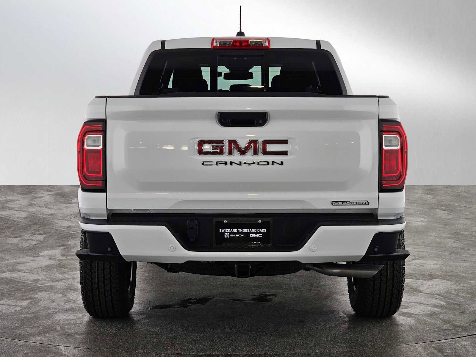 New 2026 GMC Canyon Elevation w/ Convenience Package image 4