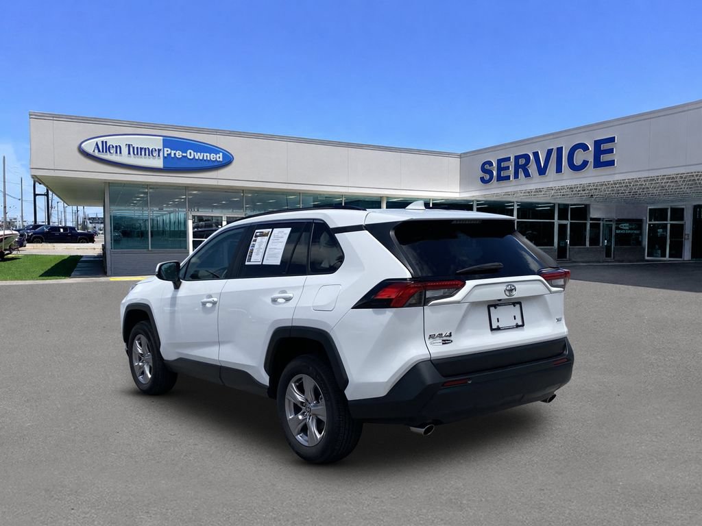 Used 2023 Toyota RAV4 XLE w/ Convenience Package FWD image 6