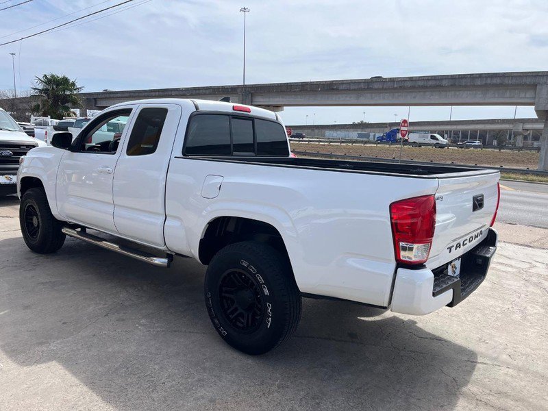 Used 2017 Toyota Tacoma SR w/ SR Convenience Package image 6