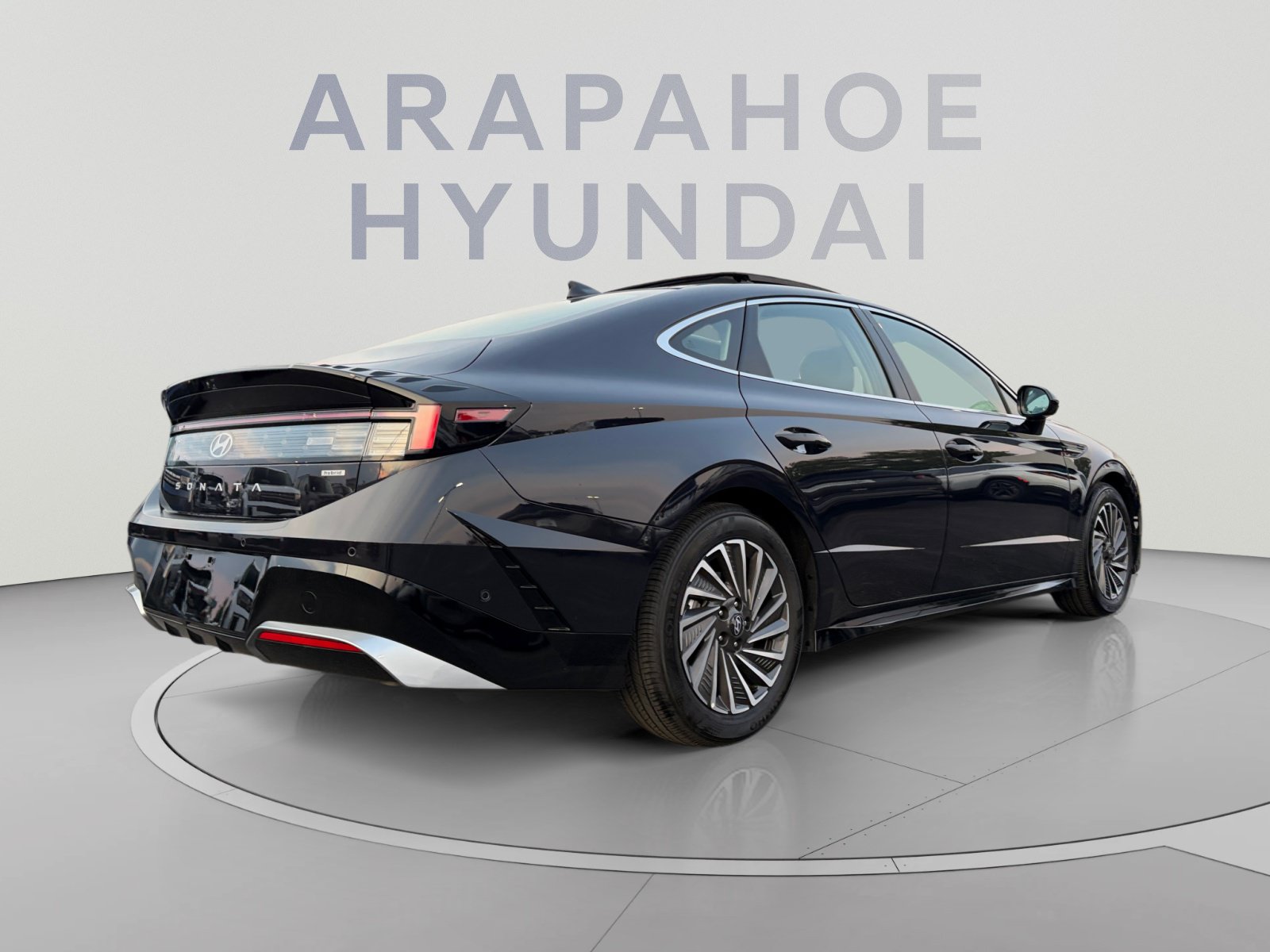 Used 2025 Hyundai Sonata Limited FWD image 5